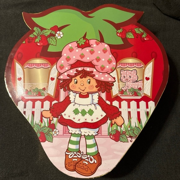 Strawberry Shortcake Tin Box - Picture 1 of 8